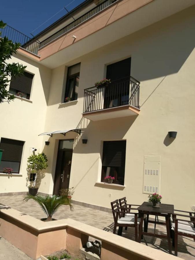 Casa Kati Bed & Breakfast Mercato San Severino Exterior photo